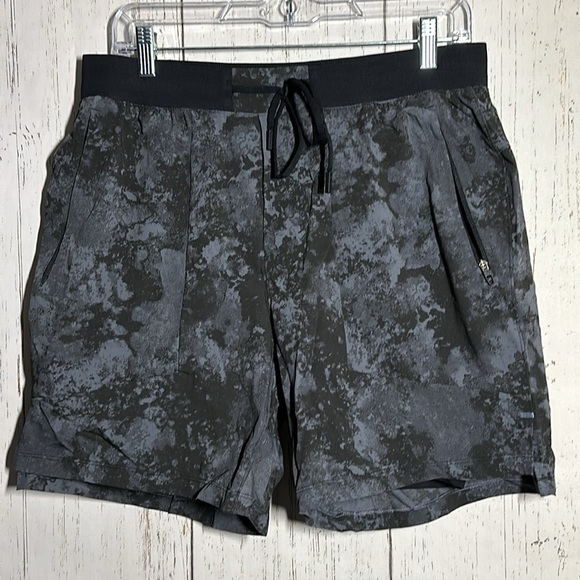 lululemon athletica Other - Lululemon Men’s License to Train Linerless Short Stippled Vista Dark Grey Multi